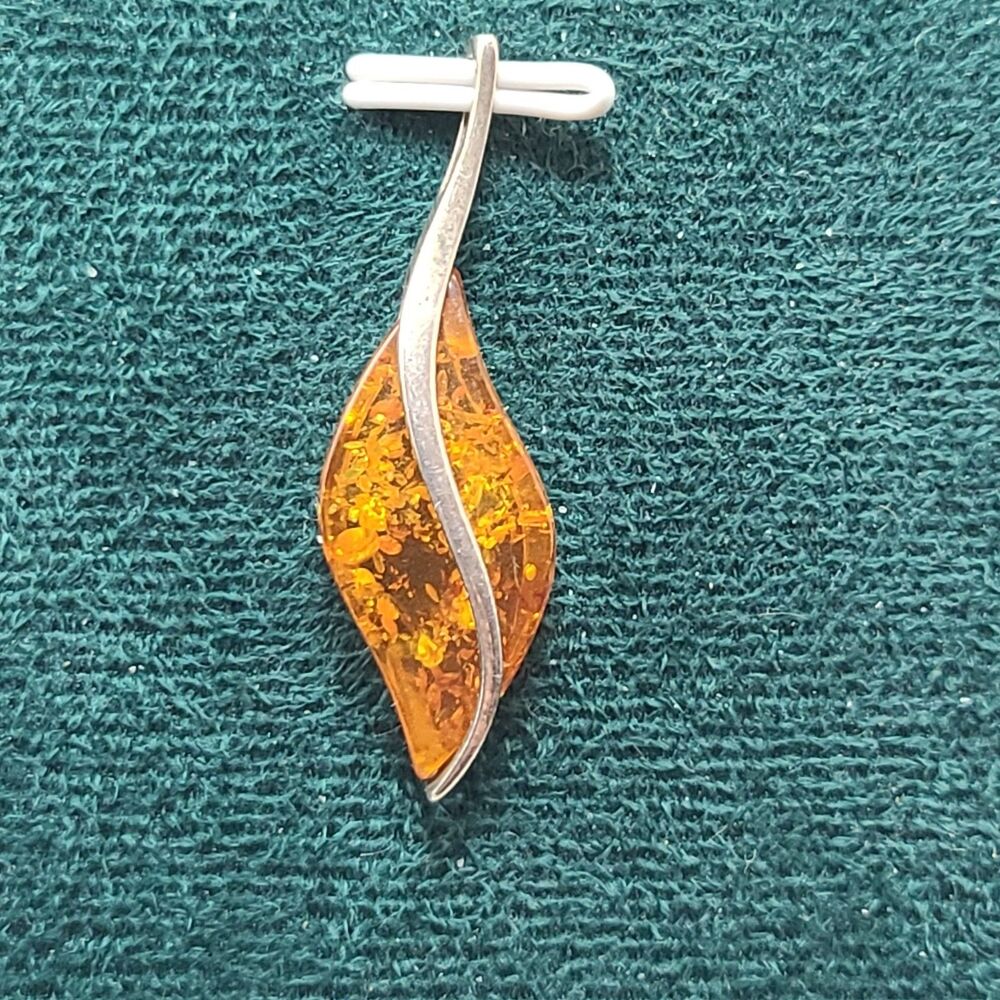 Vintage Sterling Silver Baltic Amber Leaf Pendant Cognac Honey Sun Spangles